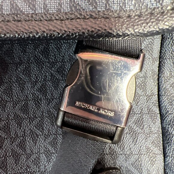 Michael Kors Cooper Admiral Blue Logo Large Backpack Flip Top Adjustable Straps - Picture 13 of 16